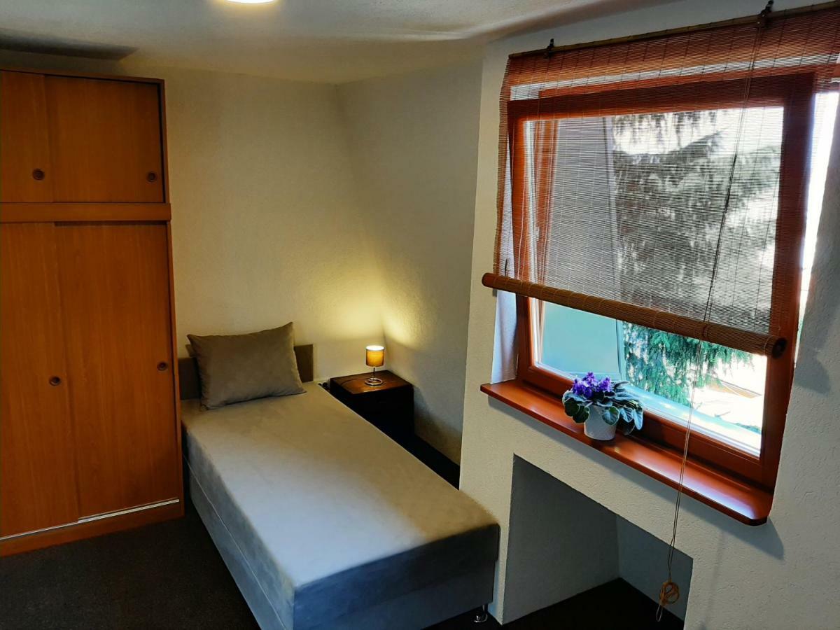 Guesthouse Hill SJJ Eksteriør bilde